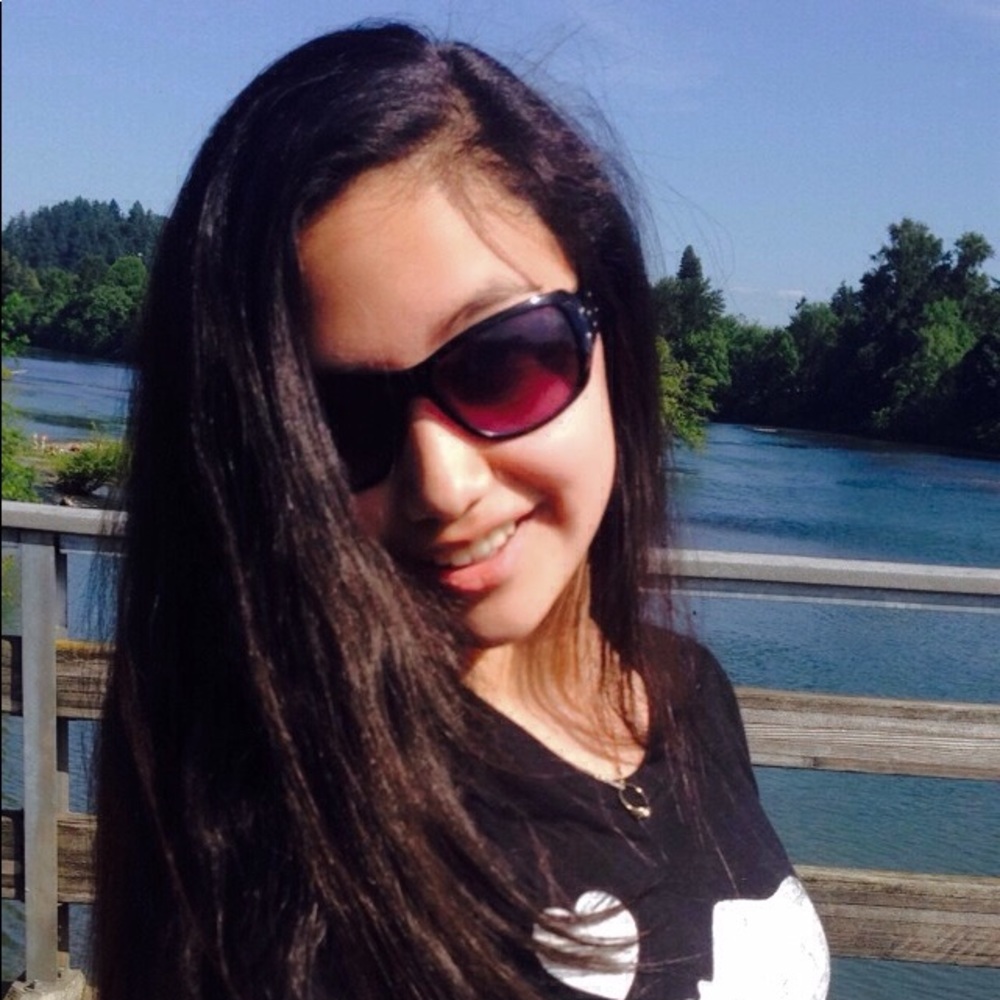 Meet your Posher, Jasmine